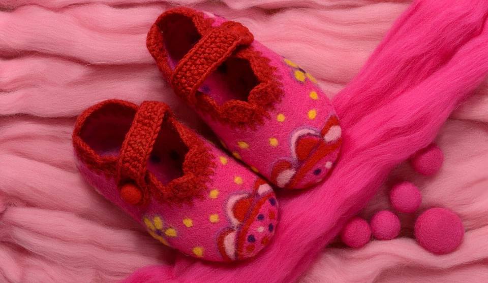 Pink Red MIX Spinning Felting Wool Roving Fiber -Mixed Top Roving Bag 8 oz Spin - Image 4 of 4