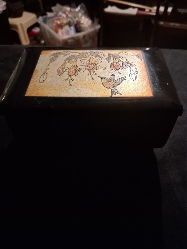 Vintage Art of Cholin lacquer music/jewelry box