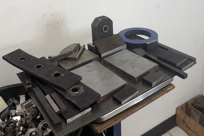 Low Carbon Steel Scrap Lot   Round/Square/Cutoff Pieces   37.15 LBS