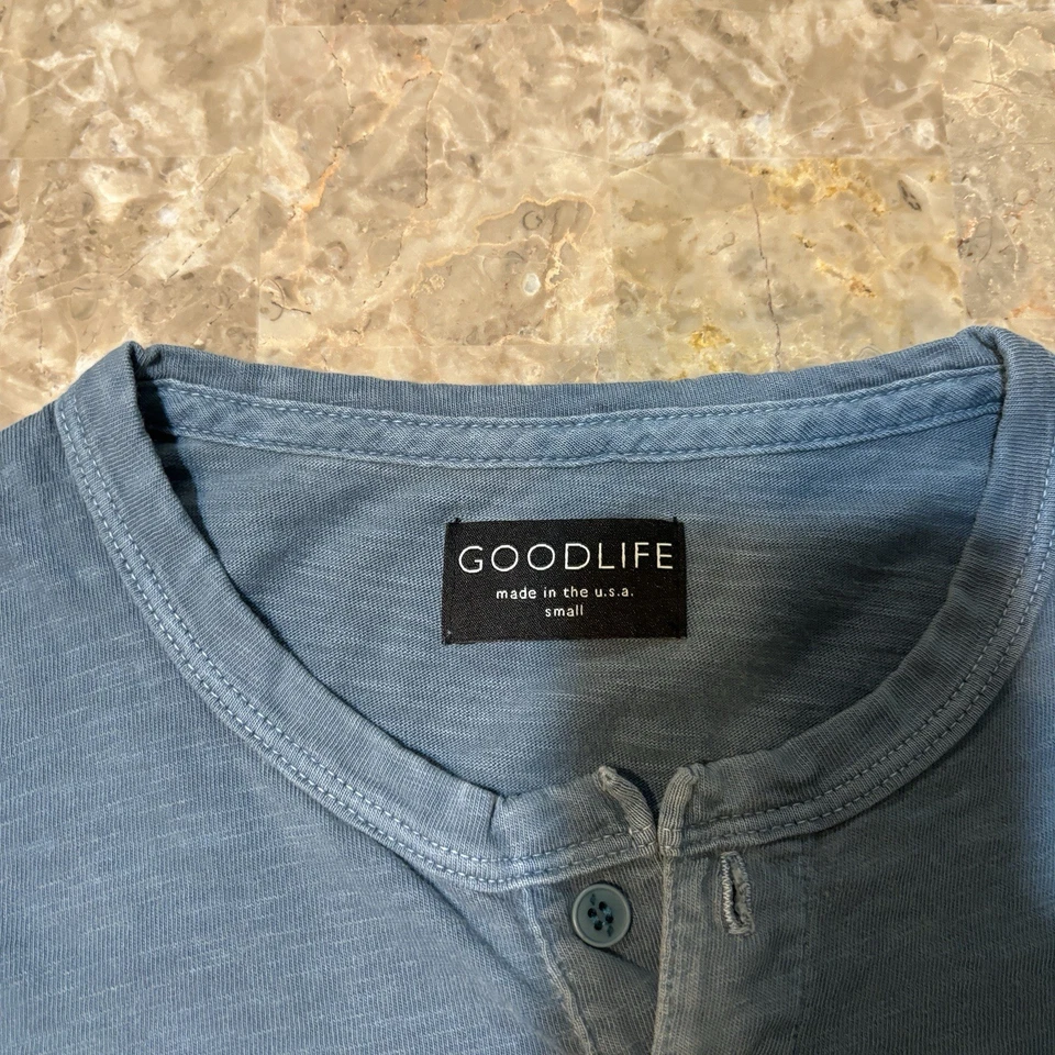 Camisa Goodlife Para Hombres Pequeña Azul Henley Manga Larga Algodón Slub Hecha en EE. UU. Foto 3 de 4