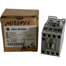 NEW Allen-Bradley 700-CF220D Industrial Control Relay 110/120V AC Coil 2NO 2NC