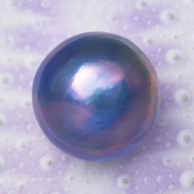 10.60 mm Blue Mabe Pearl Round Iridescent Cultured in Sumbawa Indonesia 0.55 g