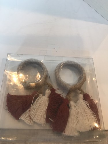 Anelli tovaglioli rosso e bianco 4.spago marrone. - Foto 6 di 7