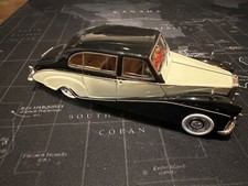 1/43 Rolls-Royce Silver Hooper Cloud "Empress" 1956 (Black/Silver)