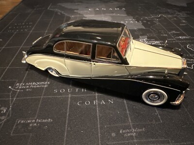 1:43 ATC Modèle 1956 ROLLS ROYCE HOOPER CLOUD EMPRESS LINE SALOON Rouge 1:43 ATC Modèle 1956 ROLLS ROYCE HOOPER CLOUD EMPRESS LINE SALOON Rouge