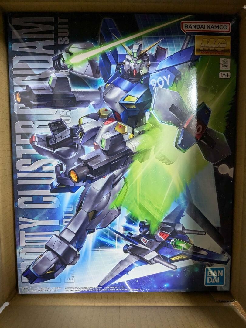 Mg F90Iiiy Cluster Gundam 1/100 Scale Color-Coded Plastic