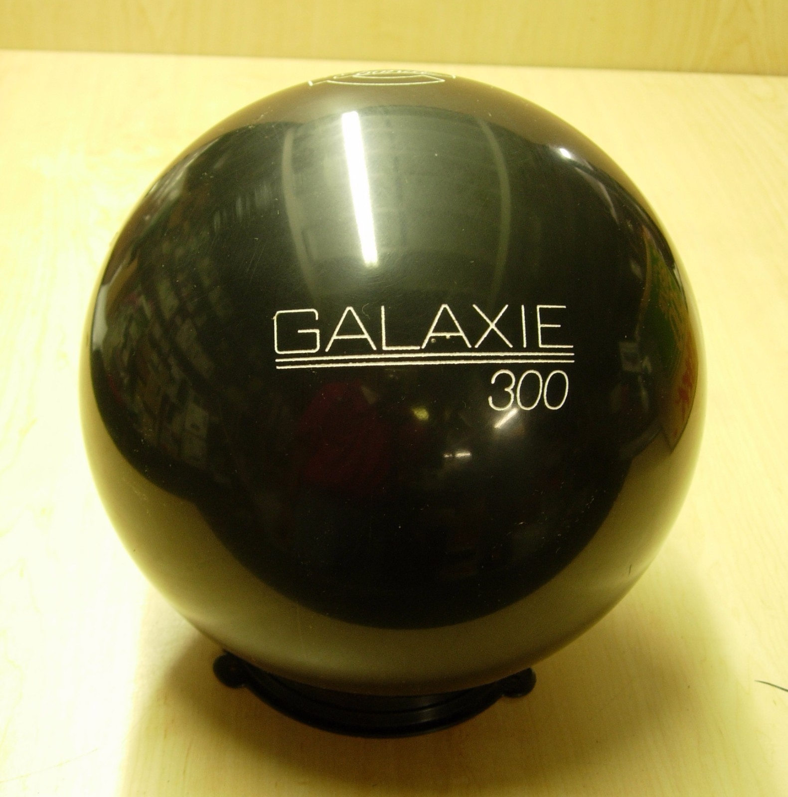 = 16 NOS 1990 (?) Ebonite Galaxie 300 Black ONYX Bowling Ball eBay
