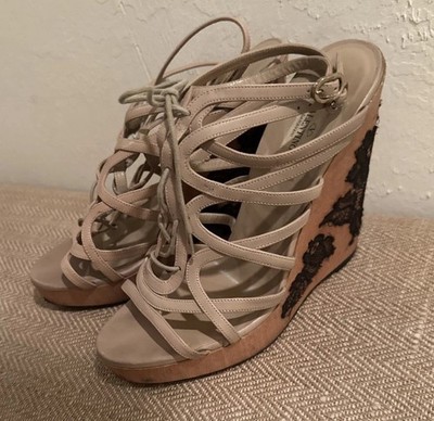 VALENTINO GARAVANI NUDE LEATHER CAGE LACE WOODEN LACE WEDGES SANDALS 39