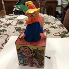 1967 Wizard OF Oz Mattel "Off to See the Wizard" Scarecrow Jack in the Box Works