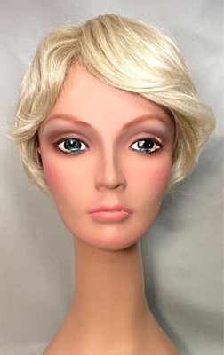 Casey 2572 Rene of Paris synthetic wig color Creamy Blond NWT display