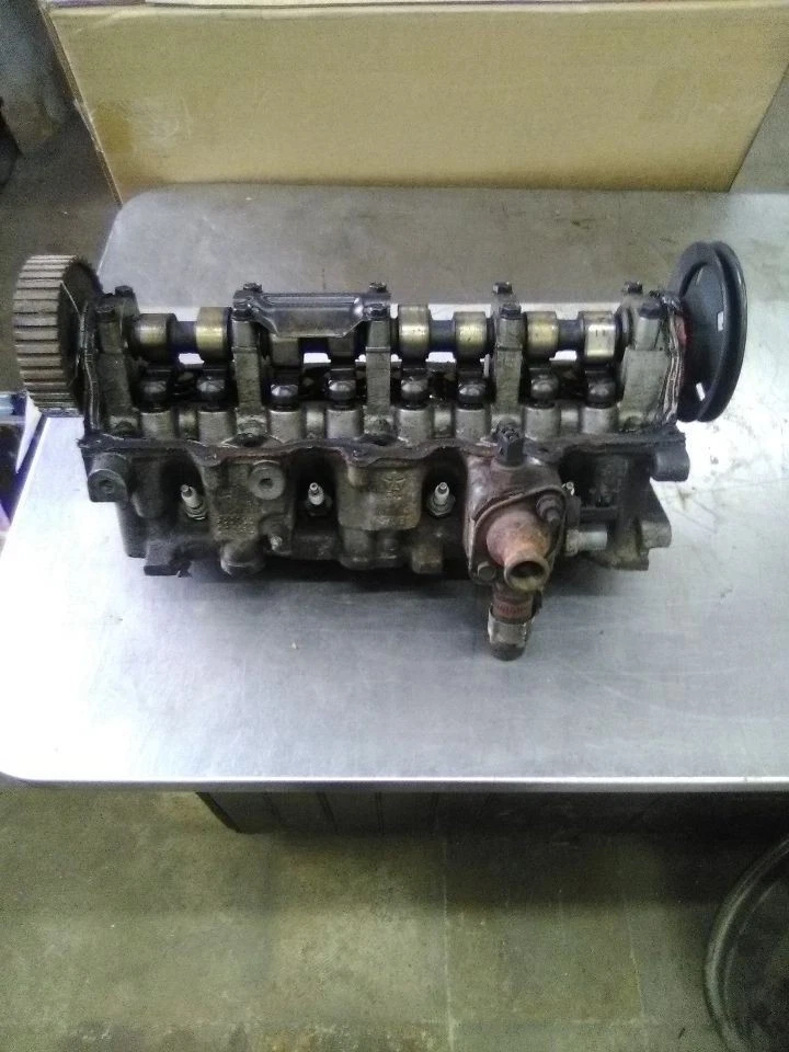 Culata Dodge Caravan 86 4-135 2,2 litros sin turbo Foto 2 de 4