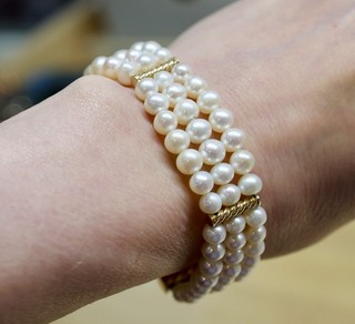 14K SOLID YELLOW GOLD CLASP 3 STATIONS 7.25" PEARL PEARLS 26.9grams BRACELET