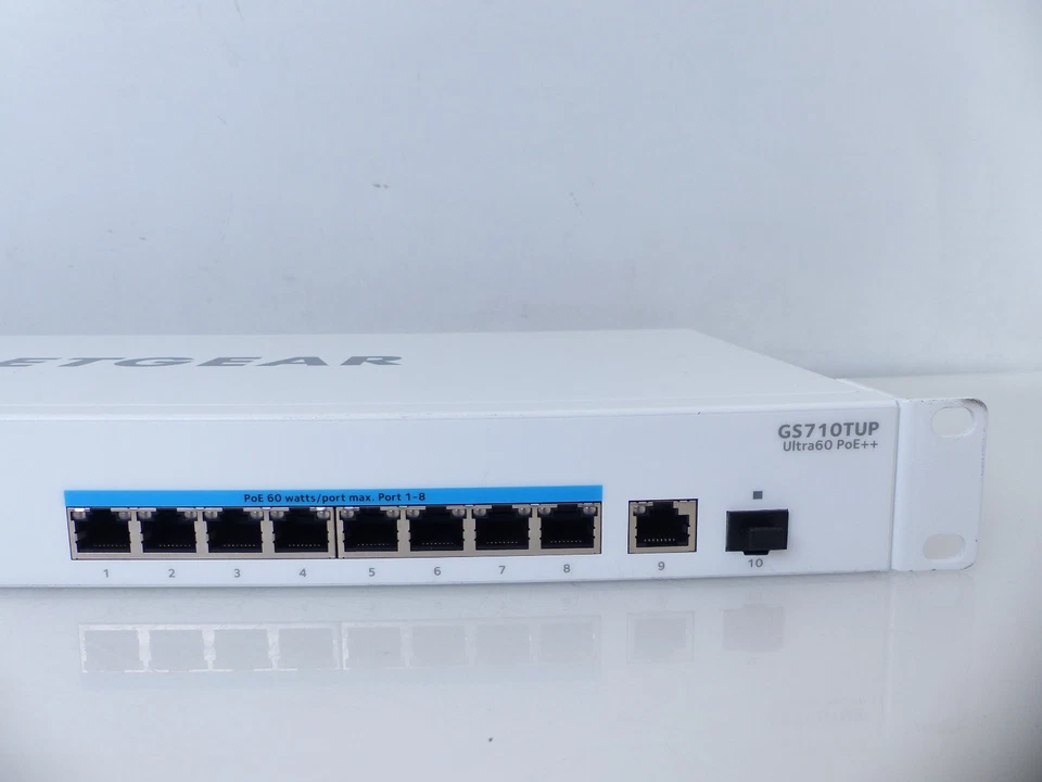 Netgear GS710TUP 10-Port Gigabit Ultra60 POE Switch gebraucht #710 B - Bild 3 von 4