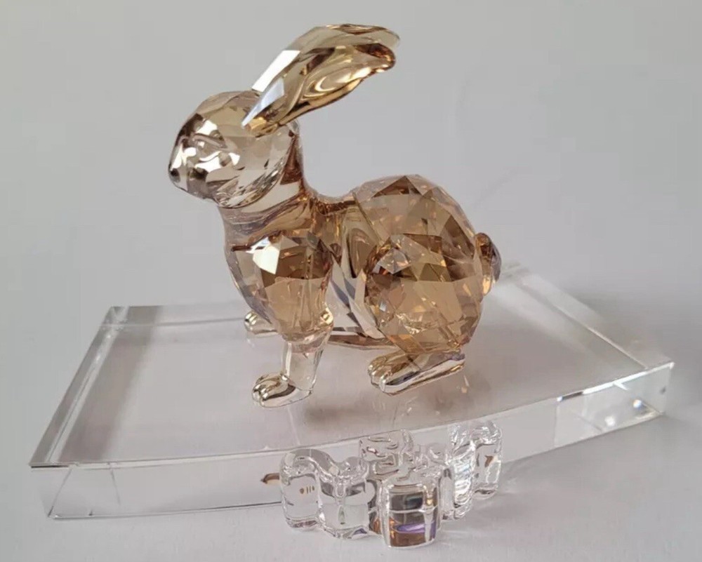 Swarovski Crystal Chinese Zodiac Rabbit