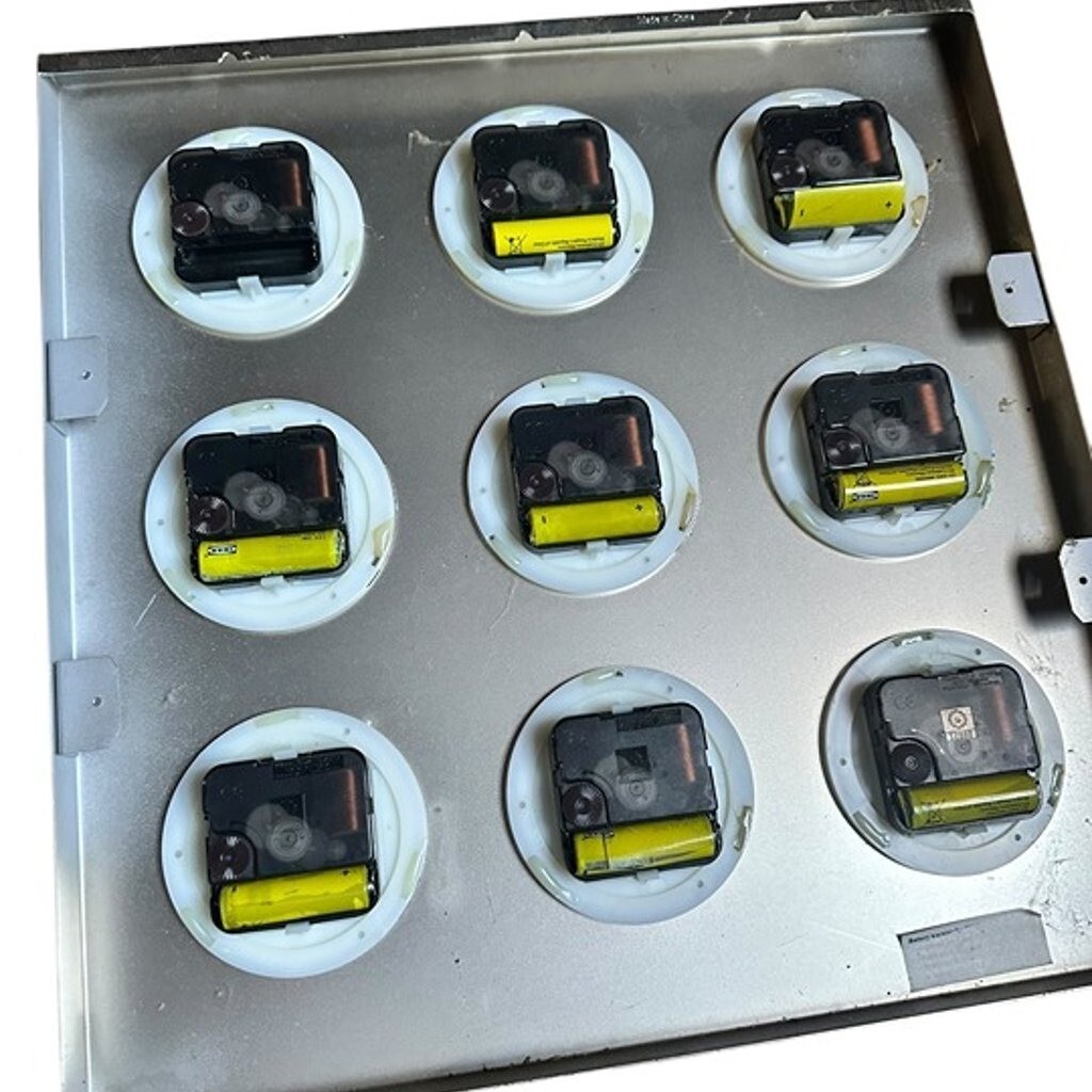 Karlsson 9 International Time Zone Bubble Clocks Battery Operated