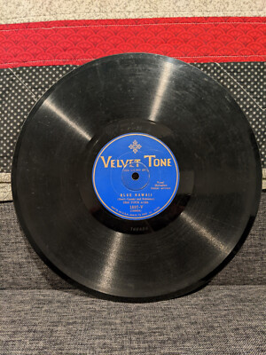 The Four Aces ''Blue Hawaii / Honey'' Velvet Tone 1897 Prewar Hawaiian 78rpm