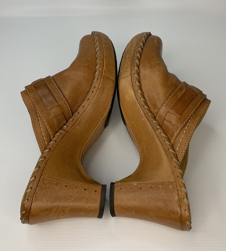Zueco de cuero marrón Frye con tacón sin cordones para mujer talla 7,5 M - Imagen 10 de 13