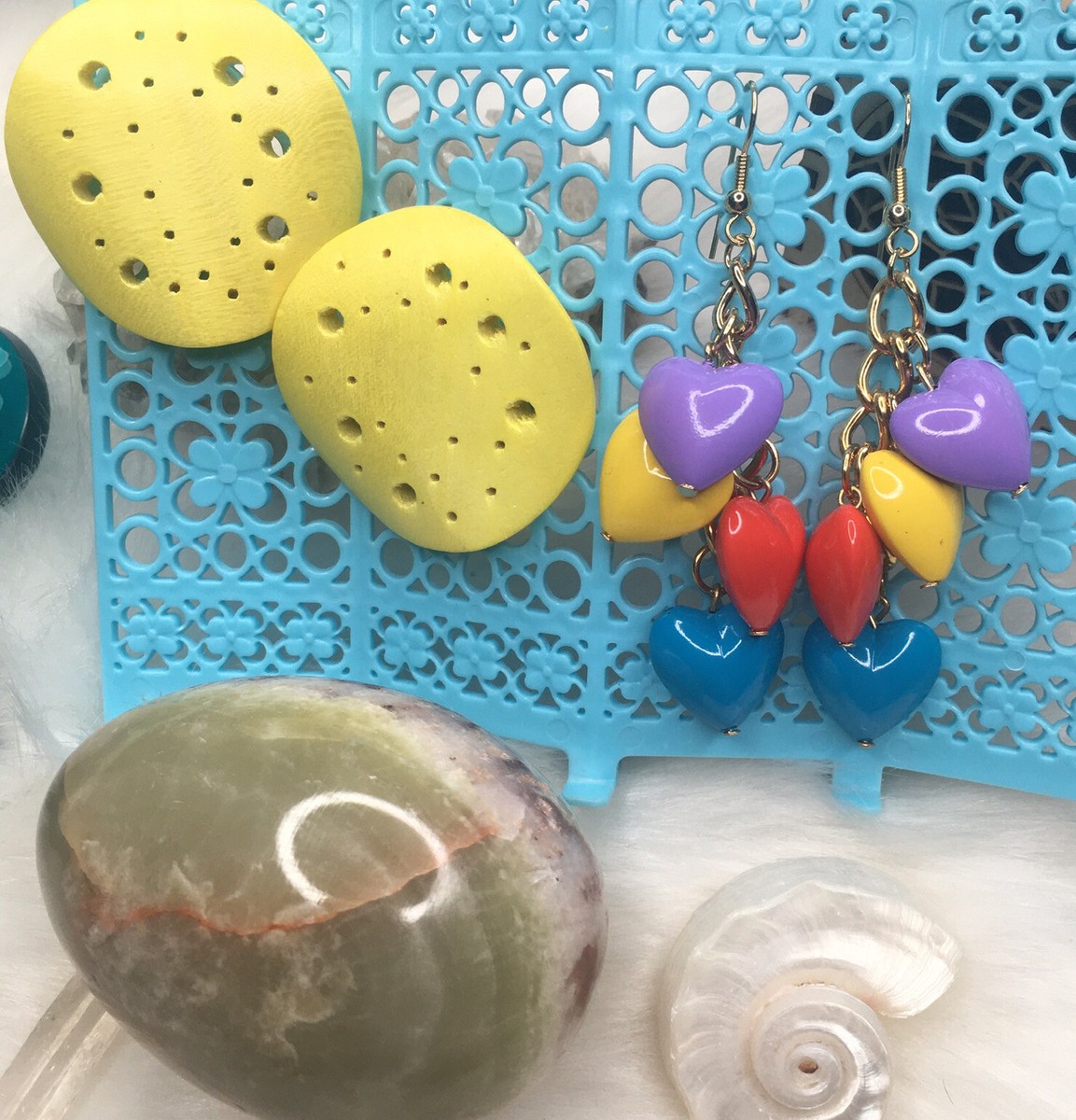 Vintage 80s Yellow Wood Wafer + Puffed Heart Dangle 2 Pair New Wave Earring Set View 2