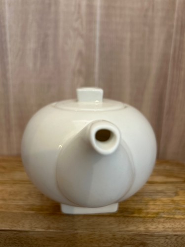 New Tea Forte Solstice White Porcelain Seeping Teapot 12 oz capacity - Picture 2 of 6