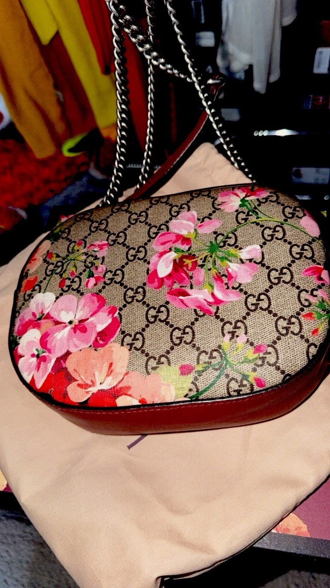 NWOT Authentic Gucci Pink Blooms GG Canvas Supreme Camera Floral