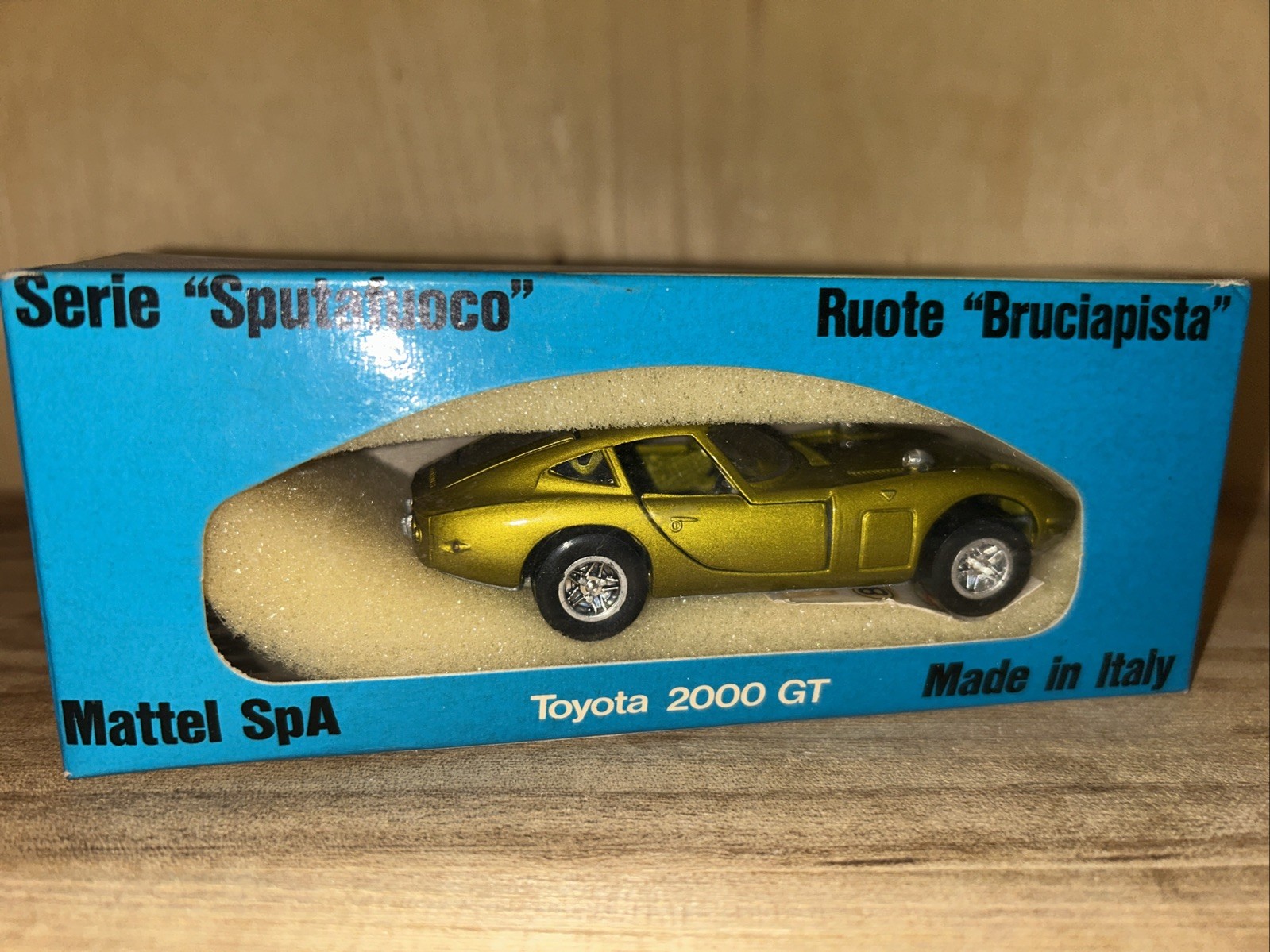 Foto 1 di 8