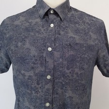 Penguin Munsingwear Floral Short Sleeve Men's Medium Button Up Shirt