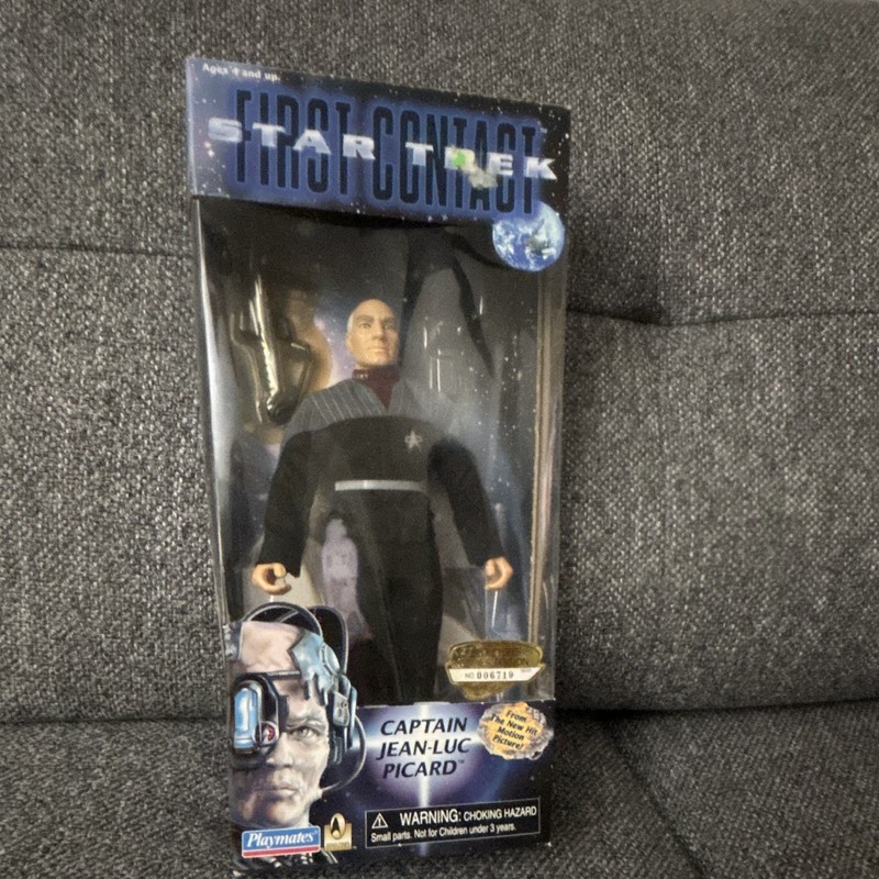 Playmates Star Trek First Contact Captain Jean-Luc Picard Action Figure