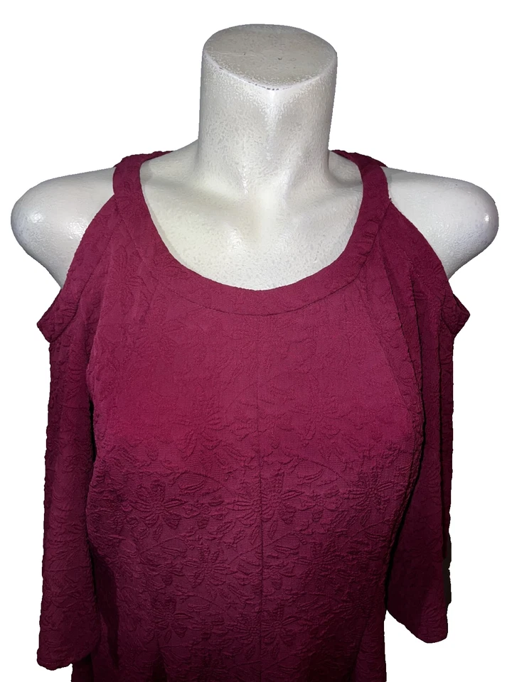 GABBY SKYE Plus Sz 16W Cranberry Floral Textured Fit & Flare Cold Shoulder Dress - Image 2 of 4