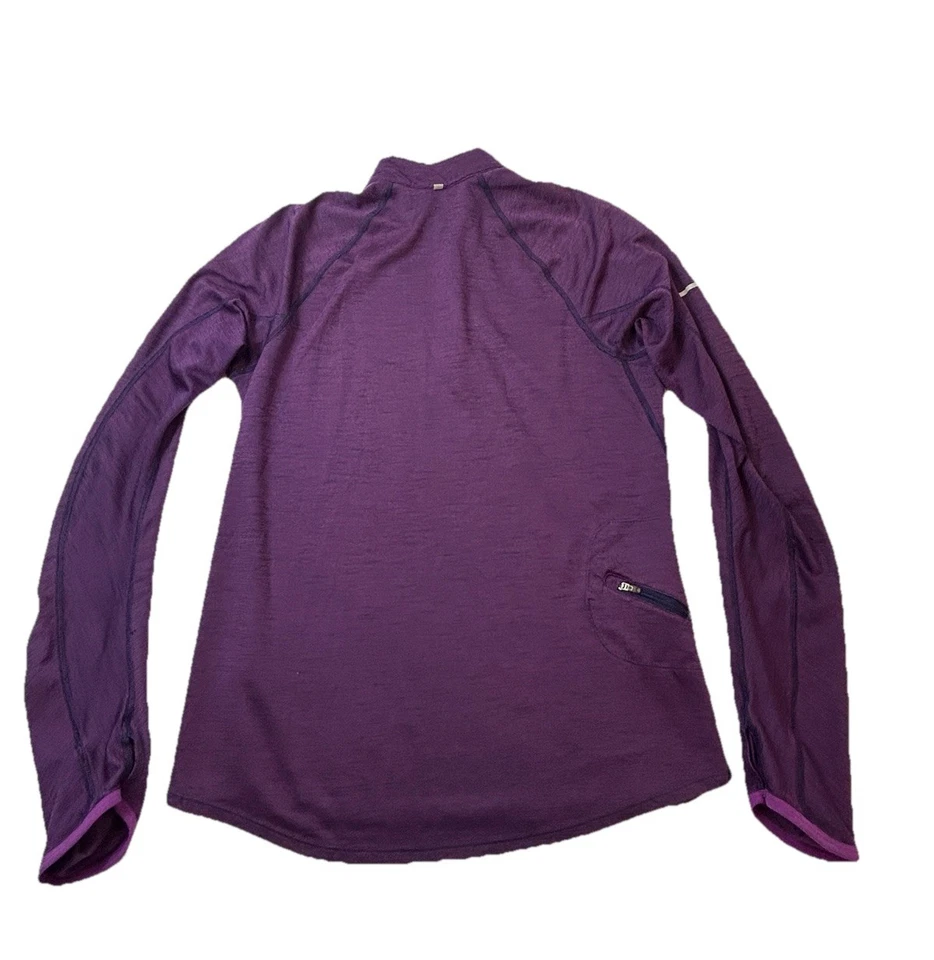 Pullover para correr Nike para mujer media cremallera manga larga Dri Fit púrpura rendimiento Foto 2 de 4