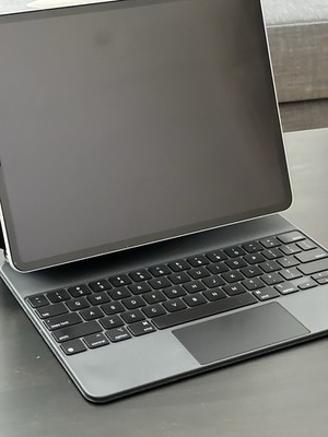 Apple Magic Keyboard iPad Tastatur Dock mit Touchpad, Schwarz, QWERTY Englisch