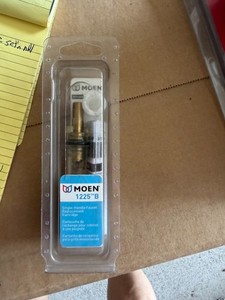 NEW MOEN 1225  Cartridge Single-Handle Faucet  Genuine OEM in unopened packaging