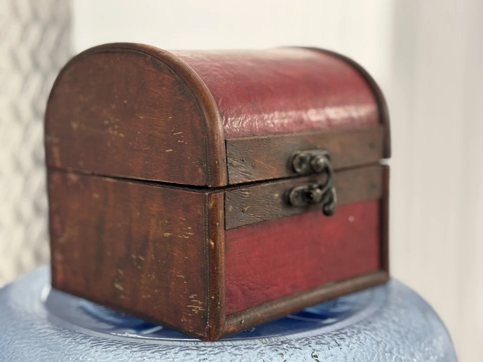 New Hobby Lobby Distressed Red Trinket Box Chest with Hinged Lid - Image 2 of 4