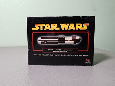 MASTER REPLICAS STAR WARS DARTH VADER LIGHTSABER .45 SCALE SW-316