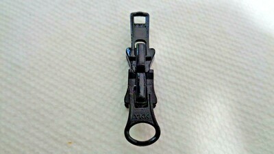 Set of 2 Black #5VSu YKK nesting sliders for Vislon zipper
