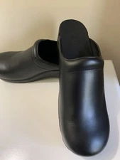 dansko 42 Clogs Leather Comfy Supportive Nurse Preferred Size 11