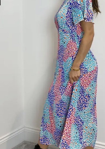 Girl In Mind Britney Angel Sleeve Split Leg Midi Dress Multi Animal BNWT SIZE 16 - Picture 3 of 7