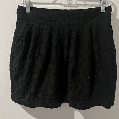 Forever 21 XXI Mini black skirt crochet lace M Medium