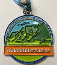 2018 WINDWARD HALF MARATHON AND 5K OAHU HAWAII FINISHERS MEDAL