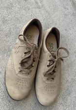 Lady Women SAS Beige Lightweight TriPad Walking Shoes 8 M USA Made