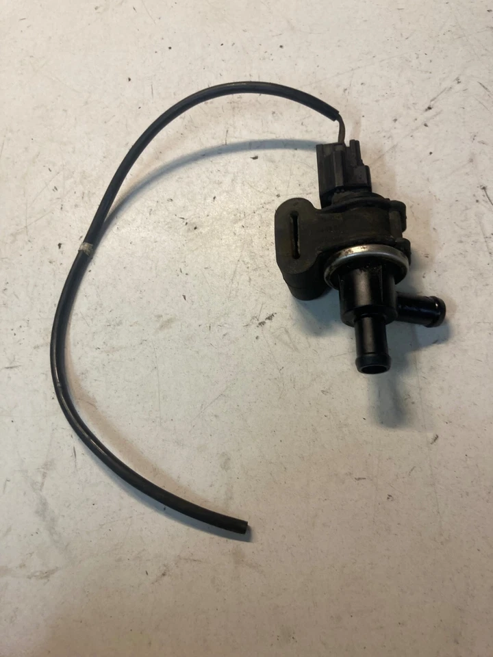 Volvo S60 2001 2,4 L L5 válvula de purga evaporador de combustible no turbo Foto 4 de 4