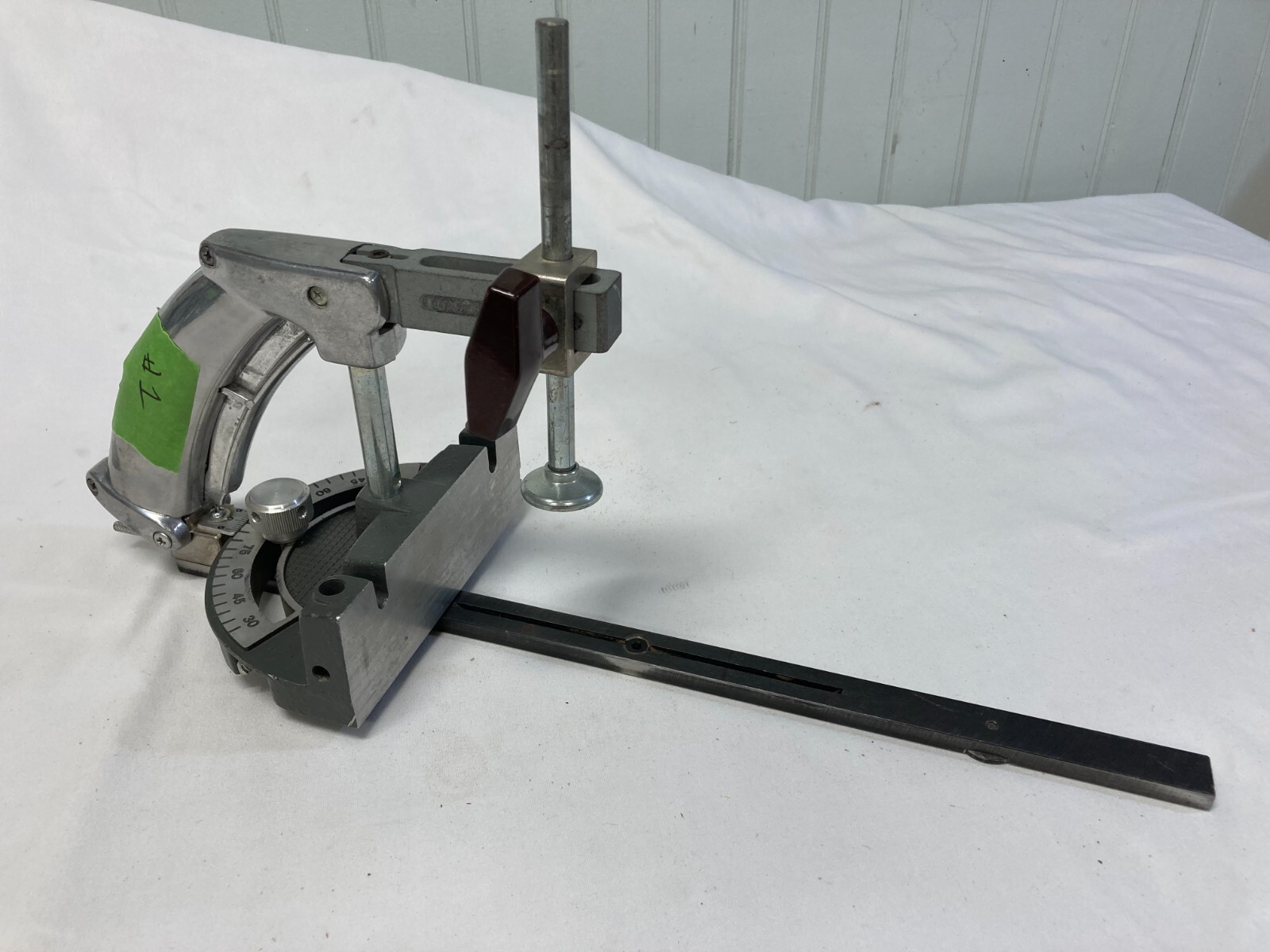 Shopsmith Miter Gauge with Holddown From a Model 510 (1) SHIPS