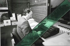 1x Foto vom Autor WALTER KEMPOWSKI - Pressefoto Aufnahme von 1984 Schriftsteller