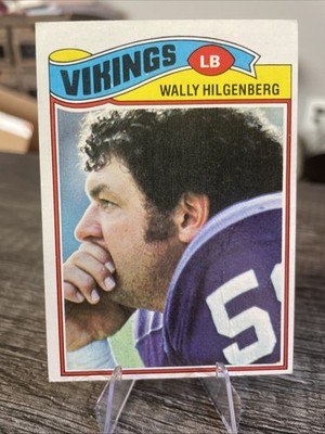 Wally Hilgenberg - 1977 Topps Card Football - Minnesota Vikings #488