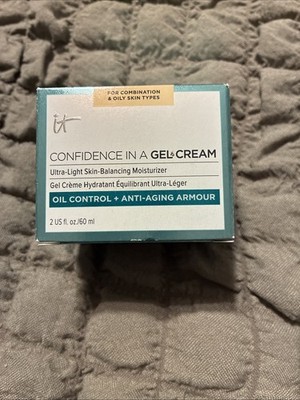 IT Cosmetics Confidence In A Gel Cream Oil-Control Face Moisturizer 2 oz/60ml