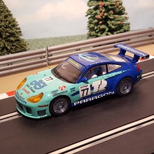 Scalextric 1:32 Auto - C2274 Porsche 911 GT3R #77 John Guest Paragon *LIGHTS* #E