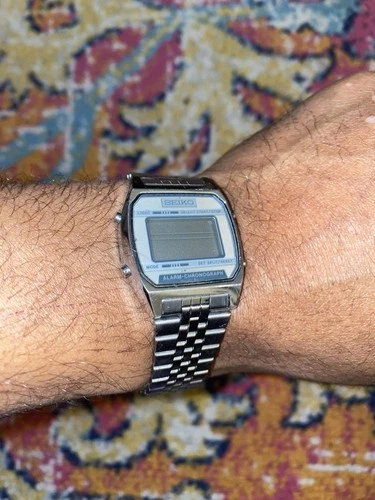 Vtg 1986 Seiko A904-5199 Men's Digital Alarm Chronograph LCD Watch Made in Japan