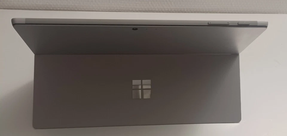 Microsoft Surface Pro 1796 m3 4Go 128Go SSD HS pour pièces avec clavier QWERTY - Photo 4/4