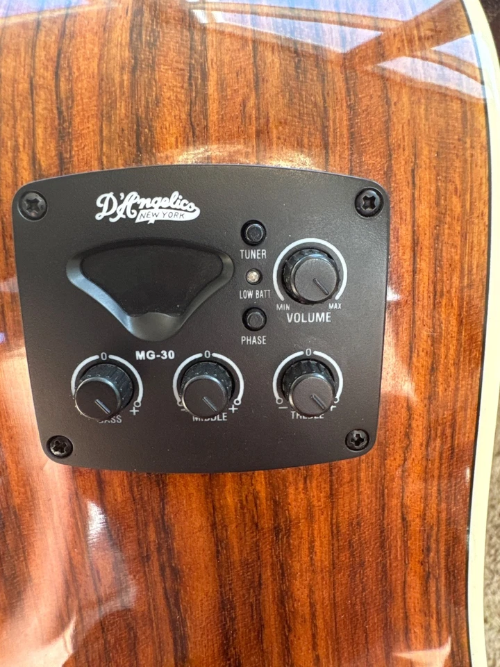 Guitarra acústica D'angelico Orange Sunburst Foto 4 de 4