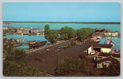 #ad Erie PA Public Dock Presque Isle Bay Perry#x27;s Flagship Niagara Plastichrome $4.75