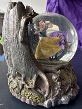VINTAGE DISNEY SNOW WHITE IN HAUNTED WOODS RARE LARGE MUSICAL SNOWGLOBE FIGURE